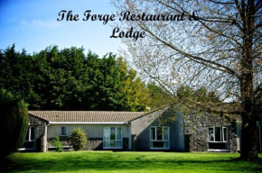 Отель Forge Motel & Firehouse Restaurant  St Clears